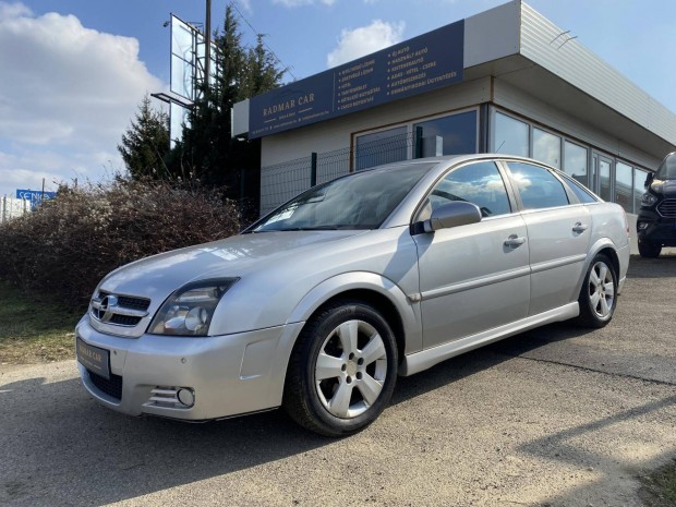 Opel Vectra C 2.2 DTI GTS [Sport]